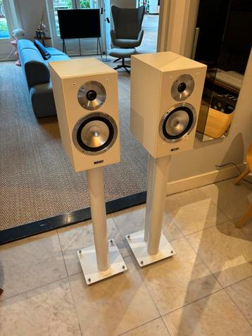 Canton chrono 503.2 wit met floostand beschikbaar voor biedingen