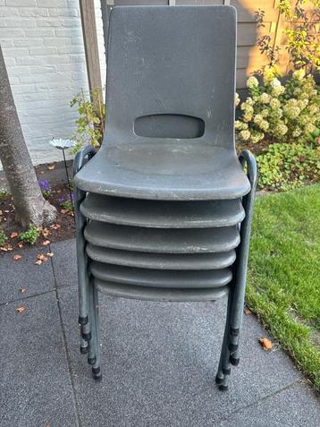 Stapelbare stoelen, 6 stuks beschikbaar voor biedingen