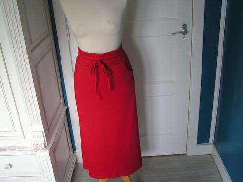 Prachtige Nieuwe Rode Rok van Inez maat 42, Kleding | Dames, Rokken, Nieuw, Maat 42/44 (L), Rood, Onder de knie, Ophalen of Verzenden