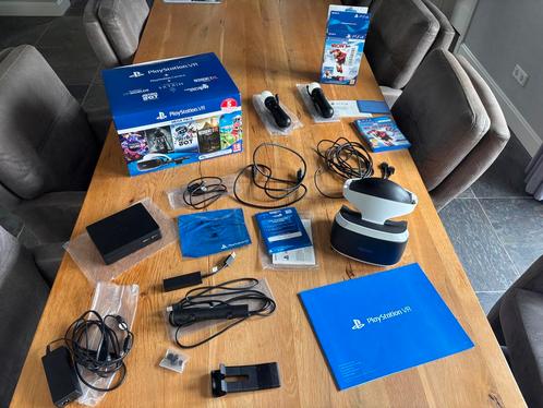 PlayStation VR + Motion Controllers - Complete Set, Spelcomputers en Games, Virtual Reality, Gebruikt, Sony PlayStation, Ophalen of Verzenden