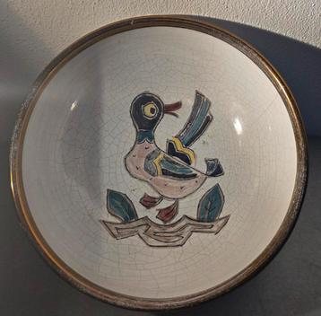 Vintage decoratieve schaal met eend beschikbaar voor biedingen