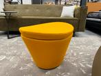 Nieuw Montis Cup voetenbank wolstof geel design Poef kruk