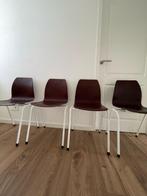4 oude schoolstoelen, Huis en Inrichting, Ophalen, Gebruikt, Bruin, Vier