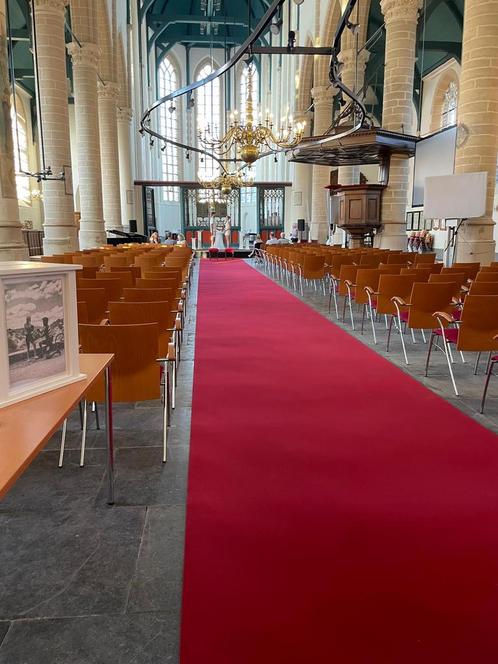 Lange en brede bordeaux rode loper, Huis en Inrichting, Stoffering | Tapijten en Kleden, Gebruikt, 50 tot 100 cm, 200 cm of meer