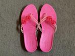 Crocs roze teenslippers nieuwstaat, Ophalen of Verzenden, Zo goed als nieuw, Crocs, Roze