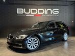 BMW 3 Serie Touring 318i Centennial High Exe | Camera | Keyl, Gebruikt, Lichtsensor, 1465 kg, Zwart
