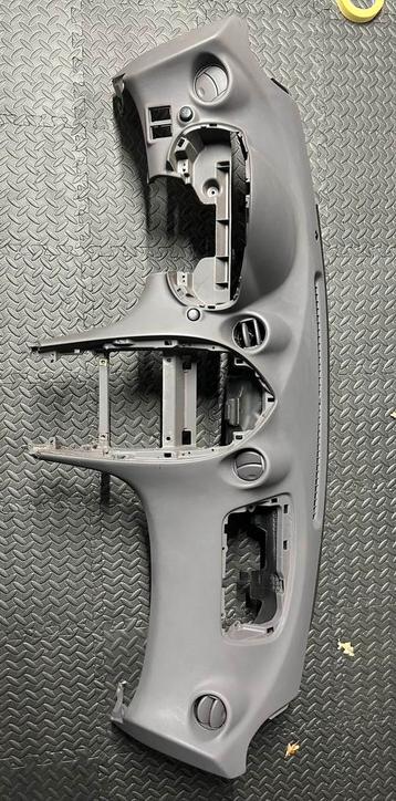 Dashboard Toyota Celica t23  beschikbaar voor biedingen