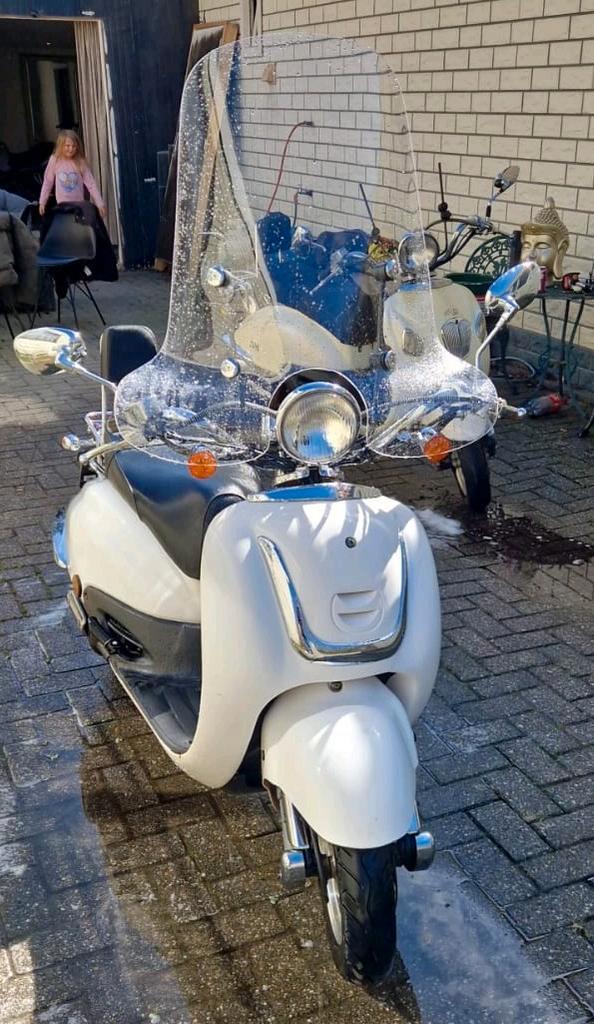 Grande retro snorscooter blauw kenteken, Fietsen en Brommers, Scooters | Overige merken, Zo goed als nieuw, Maximaal 25 km/u, Benzine