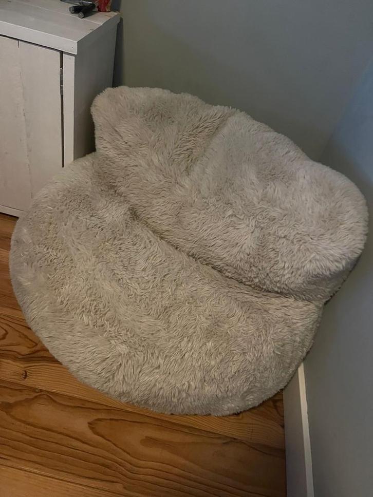Xenos Teddy Stoel - Heerlijk Zacht!, Huis en Inrichting, Zitzakken, Zo goed als nieuw, Zitzakstoel, Beige, Ophalen of Verzenden