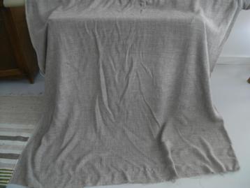 stof in between beige voor gordijnen  beschikbaar voor biedingen