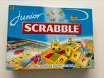 Scrabble Junior | Twee grappige spellen in één, Hobby en Vrije tijd, Gezelschapsspellen | Bordspellen, Ophalen of Verzenden, Zo goed als nieuw