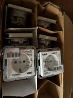 Gira Stopcontacten - System 55 - Wit, Ophalen of Verzenden, Gebruikt, Stopcontact