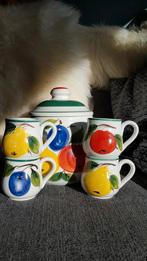 Prachtige grote bowl schaal met kopjes rijk gedecoreerd, Ophalen of Verzenden, Zo goed als nieuw, Kop(pen) en/of Schotel(s), Aardewerk