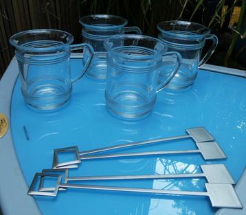 JAN des BOUVRIE 4 thee glazen PICKWICK + 4 Bouvrie lepels beschikbaar voor biedingen