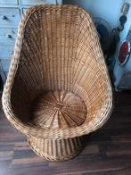 Vintage rotan rieten stoel, Huis en Inrichting, Stoelen, Ophalen, Gebruikt, Bruin, Eén