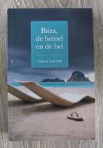 Sonja Bakker - Ibiza, de hemel en de hel, Ophalen of Verzenden, Zo goed als nieuw, Nederland