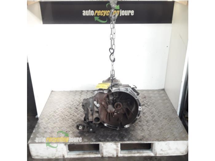 Versnellingsbak van een Ford Fusion, Auto-onderdelen, Transmissie en Toebehoren, Ford, Gebruikt, 3 maanden garantie