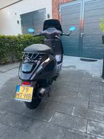 Vespa sprint 125cc NL custom A1 full Carbon 2019 MOET WEG, Ophalen, Zo goed als nieuw
