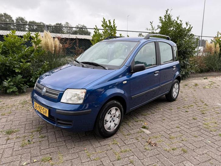 Fiat Panda 1.2 I 2005 I airco I nette auto I nieuwe apk, Auto's, Fiat, Particulier, Panda, ABS, Airbags, Airconditioning, Dakrails
