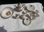Vintage mokka/theeservies, Antiek en Kunst, Antiek | Servies compleet, Ophalen of Verzenden