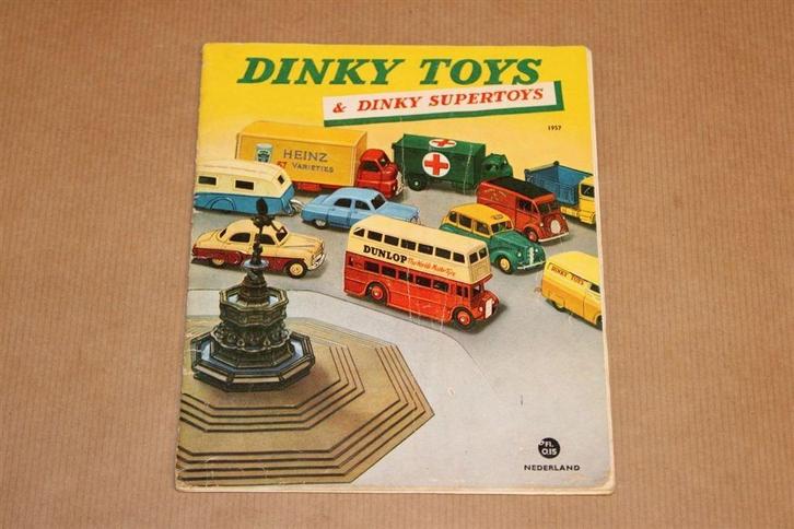 Oude catalogus - Dinky Toys / Supertoys - 1957, Antiek en Kunst, Antiek | Speelgoed, Ophalen of Verzenden