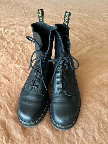 Dr. Martens Lage Laarzen Maat 42 beschikbaar voor biedingen