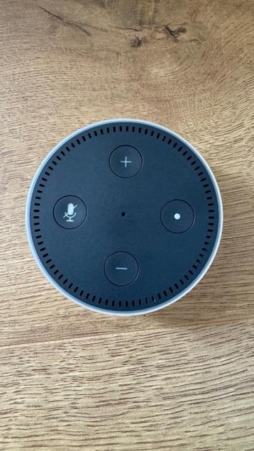 Amazon echo dot 2nd generation. No cable  beschikbaar voor biedingen