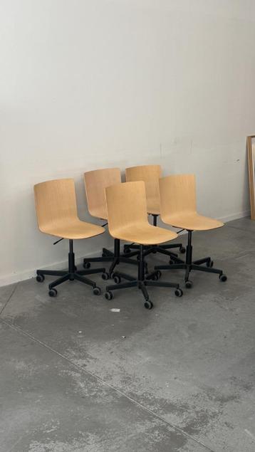 Faust Linoleum Glyph Chairs - Excellent Conditions beschikbaar voor biedingen