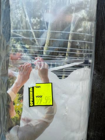 Gratis Nieuwe wasrek voor in de tuin beschikbaar voor biedingen