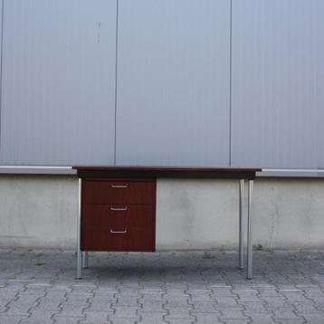 Pastoe bureau Cees Braakman beschikbaar voor biedingen