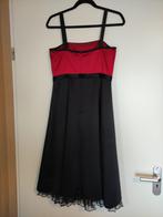 Gladde jurk van zwarte en donkerrode stof., Mariposa, Ophalen, Zo goed als nieuw, Galajurk