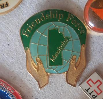 Pin Friendship Force Manicoba  beschikbaar voor biedingen