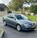 Volkswagen Jetta 1.6 75KW 2006 Groen, Stof, 4 cilinders, 1200 kg, Handgeschakeld