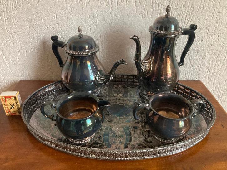 Alpha Chased Sheffield & Barker Ellis verzilverd 5delig set, Antiek en Kunst, Antiek | Goud en Zilver, Zilver, Ophalen of Verzenden