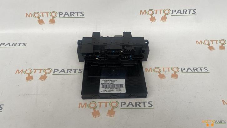 Mercedes-Benz R171 SLK Klasse Zekeringkast 1715450901, Auto-onderdelen, Elektronica en Kabels, Mercedes-Benz, Gebruikt, Ophalen of Verzenden