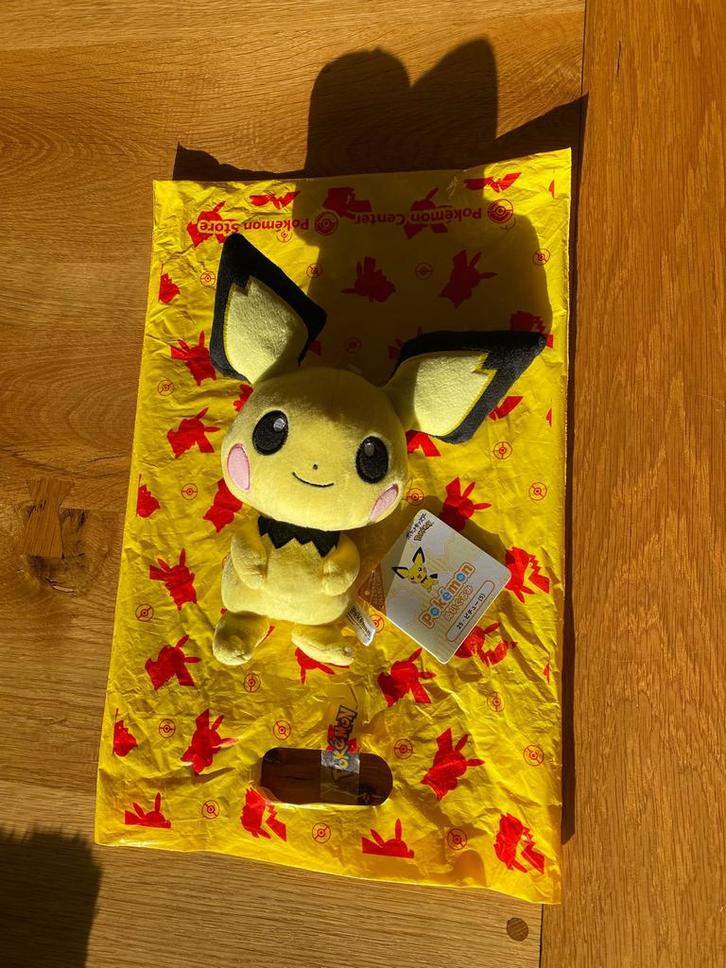 Pokémon Pichu knuffel van Pokémon center Japan, Kinderen en Baby's, Speelgoed | Knuffels en Pluche, Nieuw, Overige typen, Ophalen of Verzenden