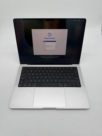 Macbook Pro 14" 2023 M3 Pro | 18 GB RAM | 512 GB SSD | BTW beschikbaar voor biedingen