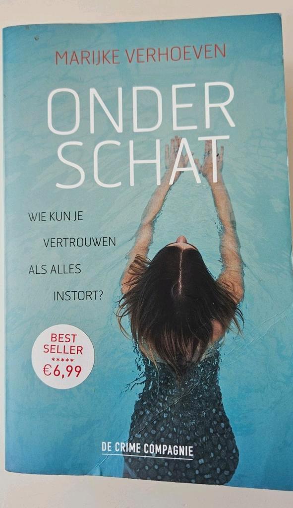 Marijke Verhoeven - Onderschat, Boeken, Thrillers, Zo goed als nieuw, Nederland, Ophalen of Verzenden