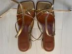 ASOS Mooie Goudkleurige Sandalen, Kleding | Dames, Overige kleuren, Asos, Gedragen, Sandalen of Muiltjes