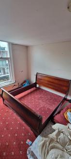 Bedframe van kersenhout, Huis en Inrichting, Ophalen, Gebruikt, Tweepersoons