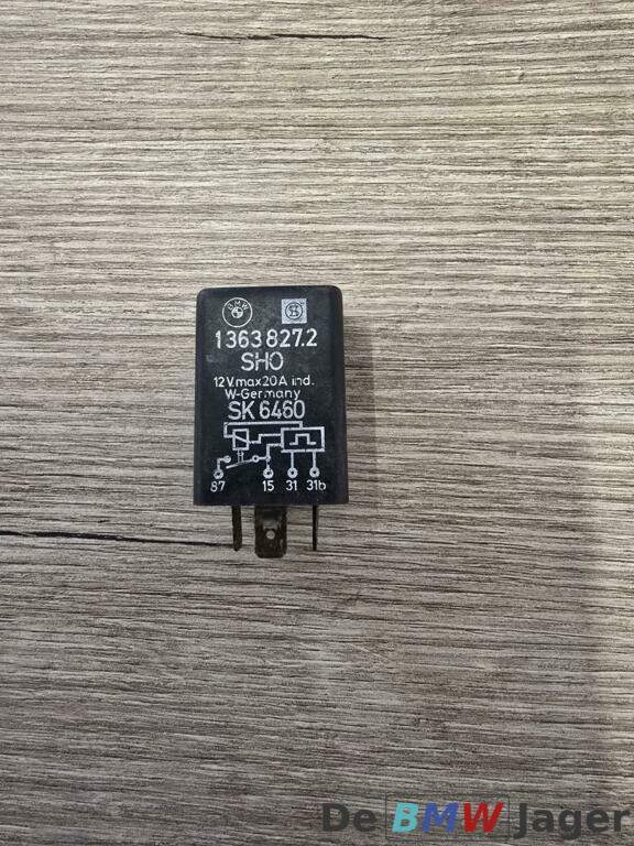 Benzinepomp relais BMW E21 E30 E12 E24 E23 E26 1363827, Auto-onderdelen, Brandstofsystemen, BMW, Gebruikt, Ophalen of Verzenden