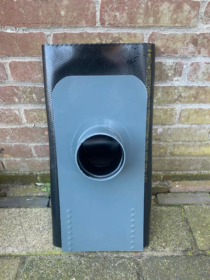 Dakdoorvoer voor pannendak ventilatie, Doe-het-zelf en Verbouw, Buizen en Afvoer, Nieuw, Afvoer, Pvc, Minder dan 2 meter, 80 mm of meer