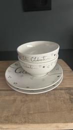 Servies “let’s celebrate” blokker nieuw wit - goud, Huis en Inrichting, Keuken | Servies, Ophalen of Verzenden, Nieuw, Porselein