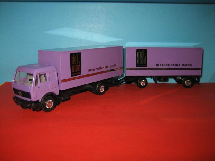 Del-Mod  mode  MERCEDES combi  Herpa, Hobby en Vrije tijd, Modelauto's | 1:87, Zo goed als nieuw, Bus of Vrachtwagen, Herpa, Ophalen of Verzenden