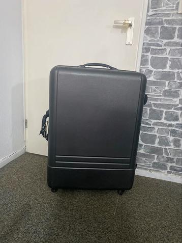 Hardcase Reiskoffer beschikbaar voor biedingen