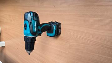 Makita schroefmachine, Boormachine Met sterke accu goed als  beschikbaar voor biedingen