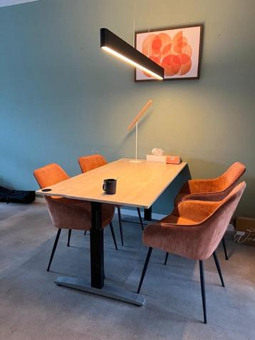 Mooi computer-/eettafel – 160x80 cm – in hoogte verstelbaar beschikbaar voor biedingen