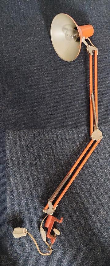 Vintage hobbylamp, bureaulamp beschikbaar voor biedingen