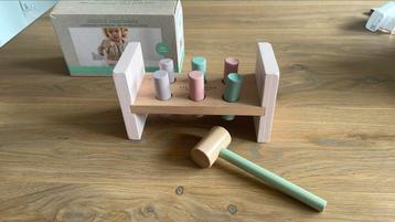 Little Dutch houten hamerbank beschikbaar voor biedingen