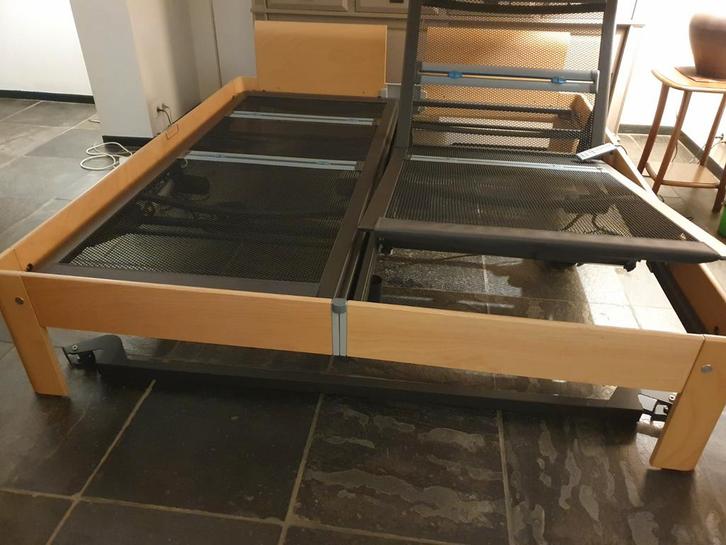Auping Auronde deelbaar  Elektrisch  Middelhoog 41.5 cm.type, Huis en Inrichting, Slaapkamer | Bedden, Zo goed als nieuw, Tweepersoons